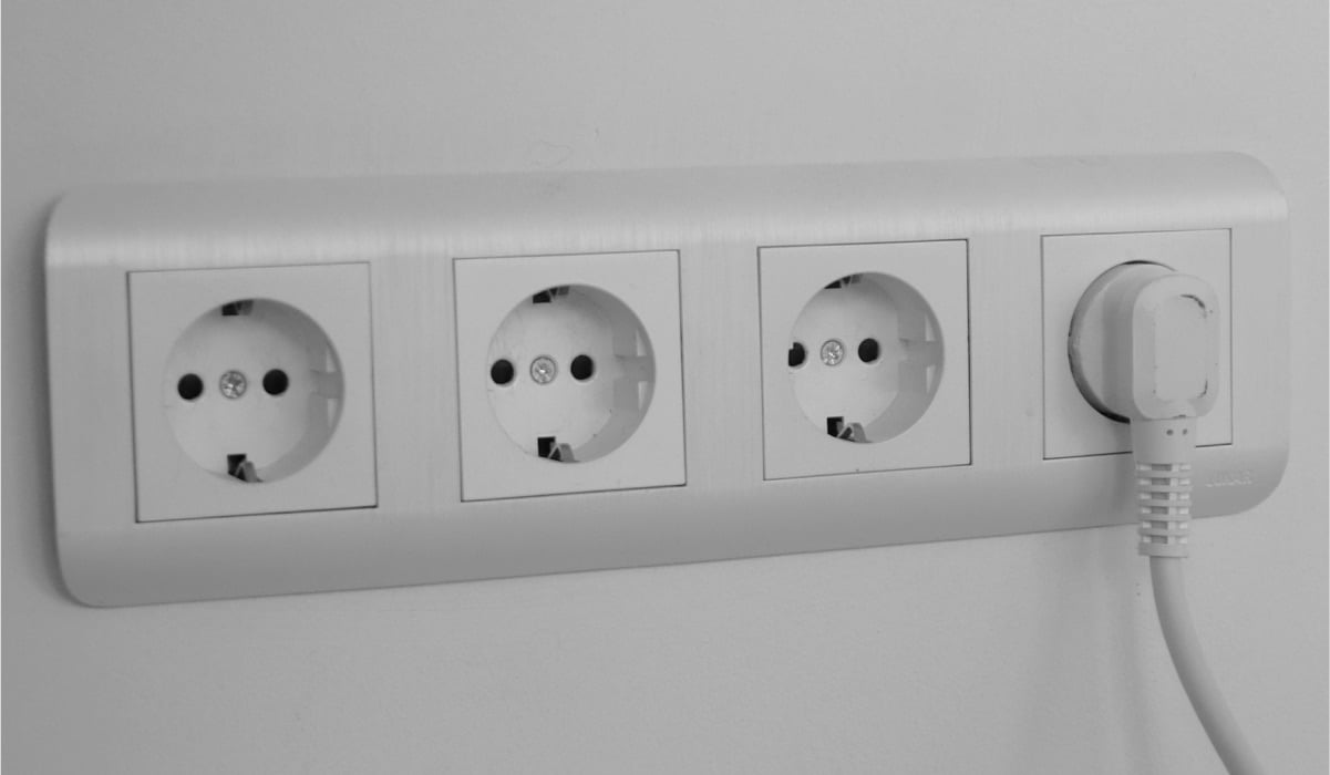 Top 10 Solutions To Fix Sony TV Black Screen AirBeamTV